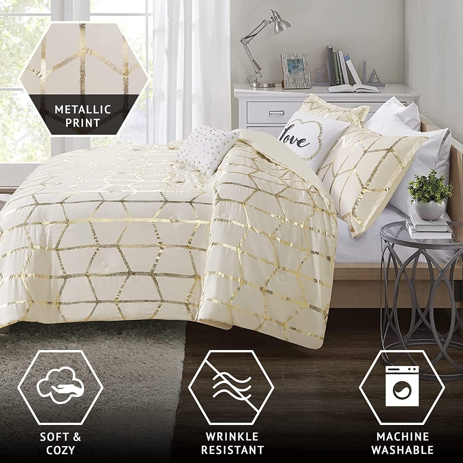 Intelligent Design Raina Metallic Printed Comforter Set