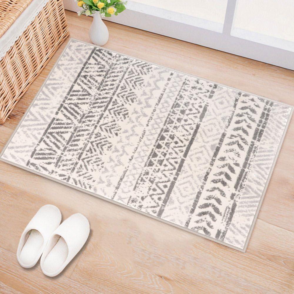 World Rug Gallery Geometric Distressed Bohemian Gray 2'x3' Indoor Area Rug