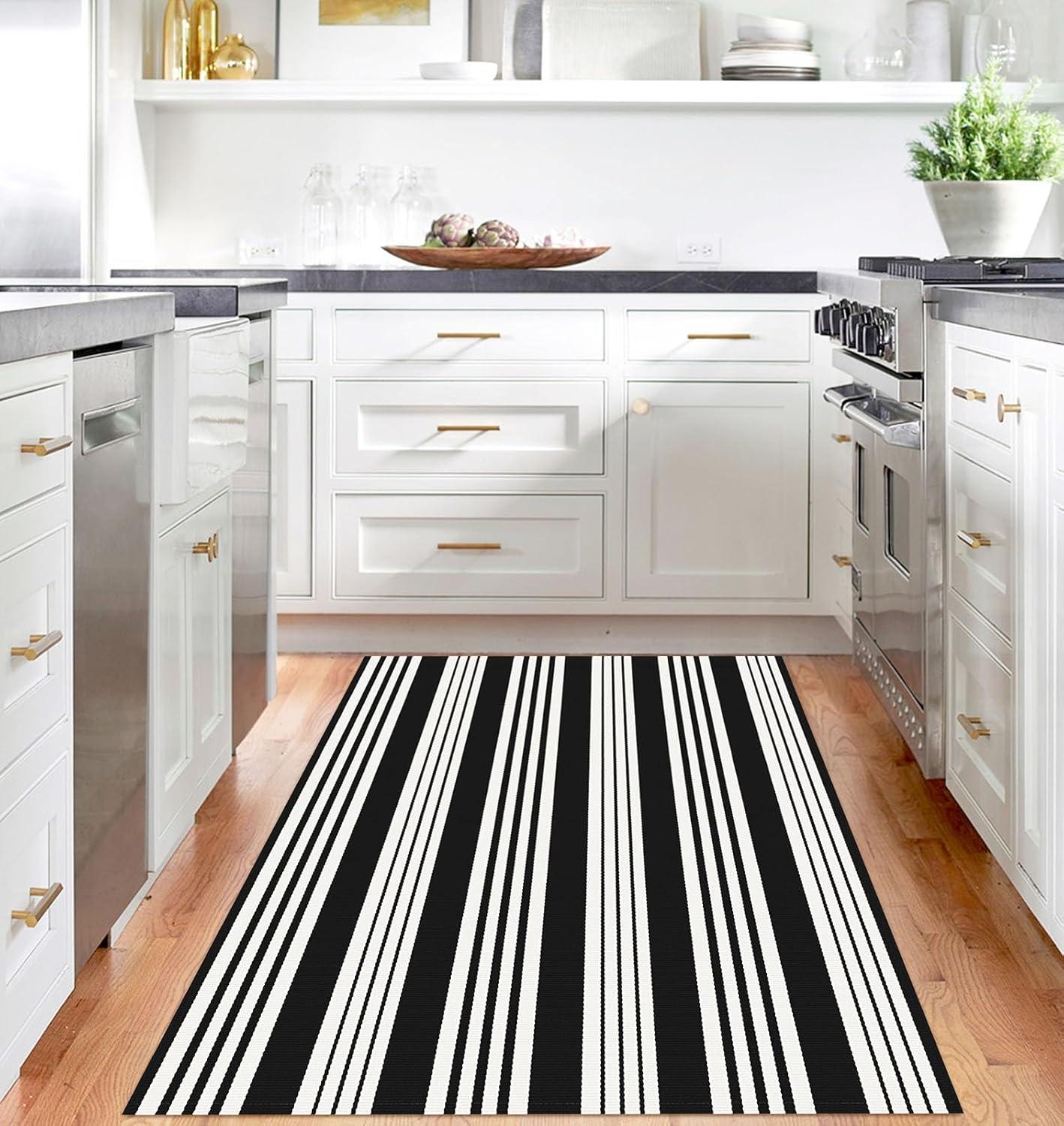 IOHOUZE Navy and White Striped Rug 2'x3' Front Door Rugs, Small Washable Area Rug for Front Porch, Spring Summer Doormats Outdoor Indoor, Cotton Rugs for Entryway Porch Entrance