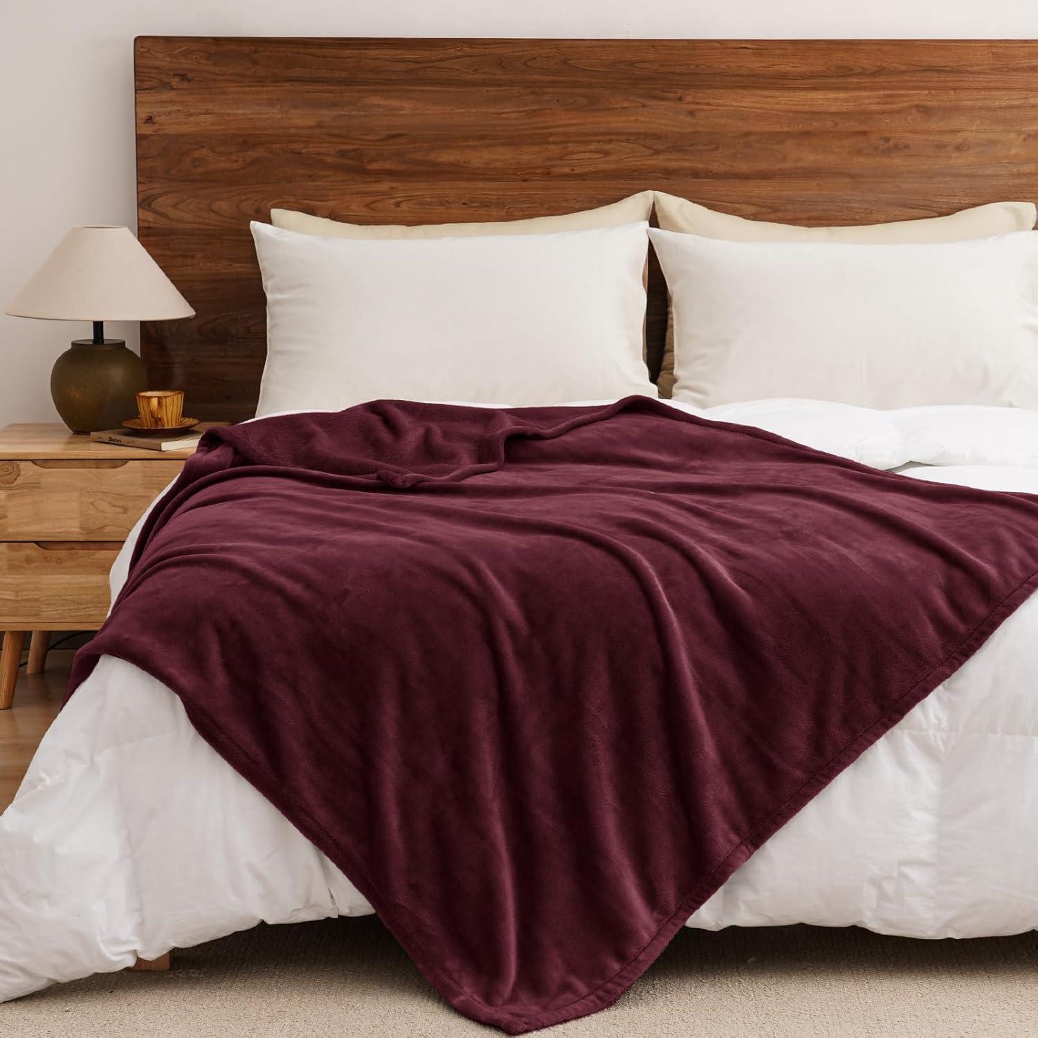 Pavilia Hand Woven Throw Blanket