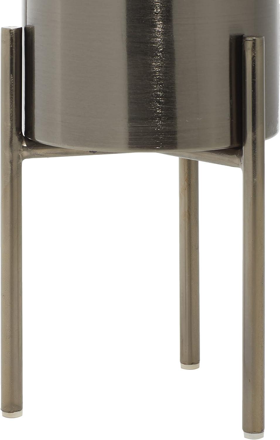DecMode 18", 14", 12"H Black Metal Planter with Removable Stand (3 Count)