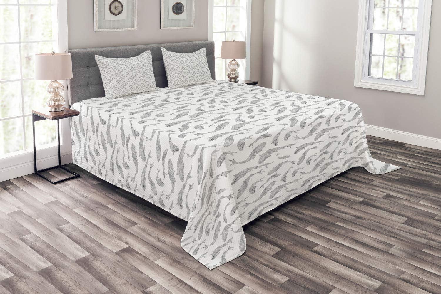 Ambesonne Ambesonne Floral Bedspread Set Flowers Petals and Buds Red Green