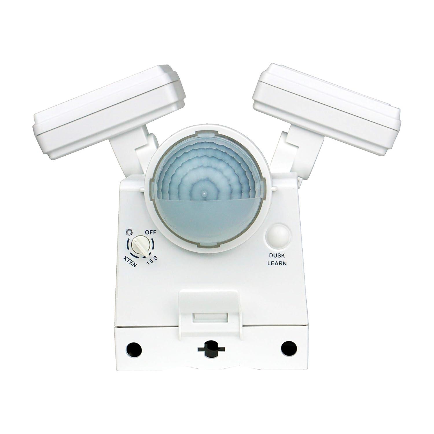 IQ America IQ America Motion Security Flood Light 700 Lumen