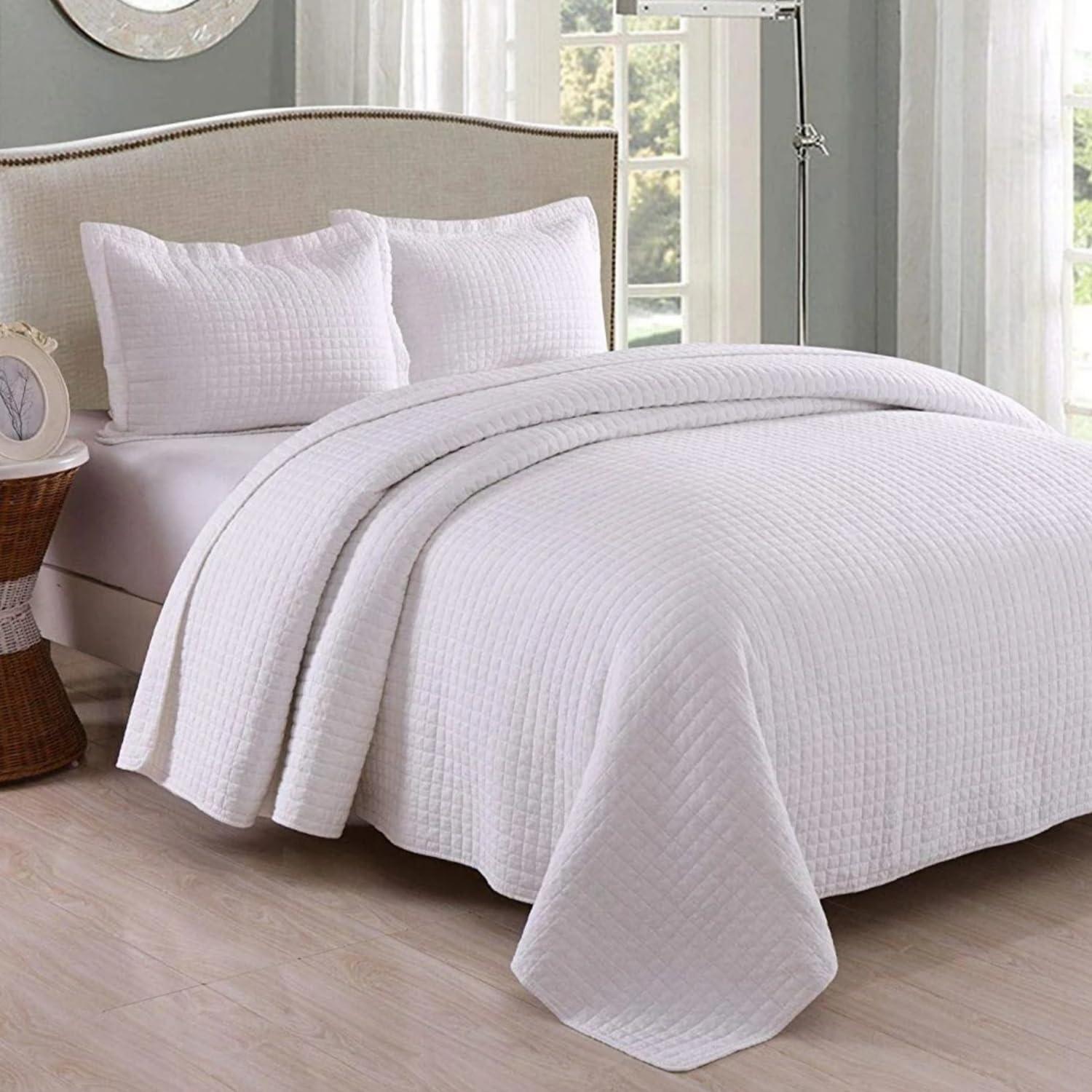 MarCielo WhiteCT Quilt Peony Cotton Geometric Shapes Quilt Set