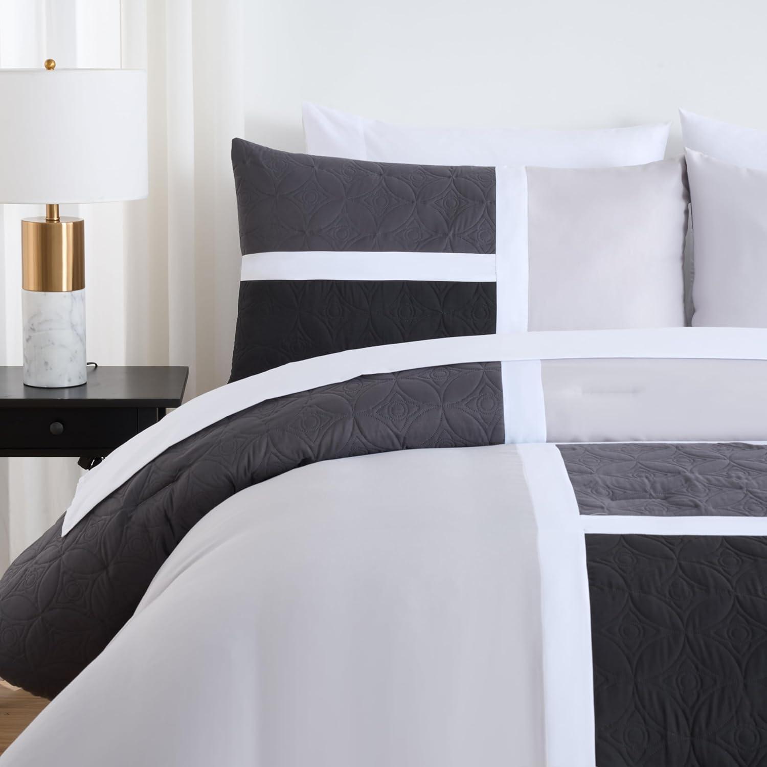 Chezmoi Collection 7-Piece Patchwork Bed in a Bag Comforter Set with Sheets