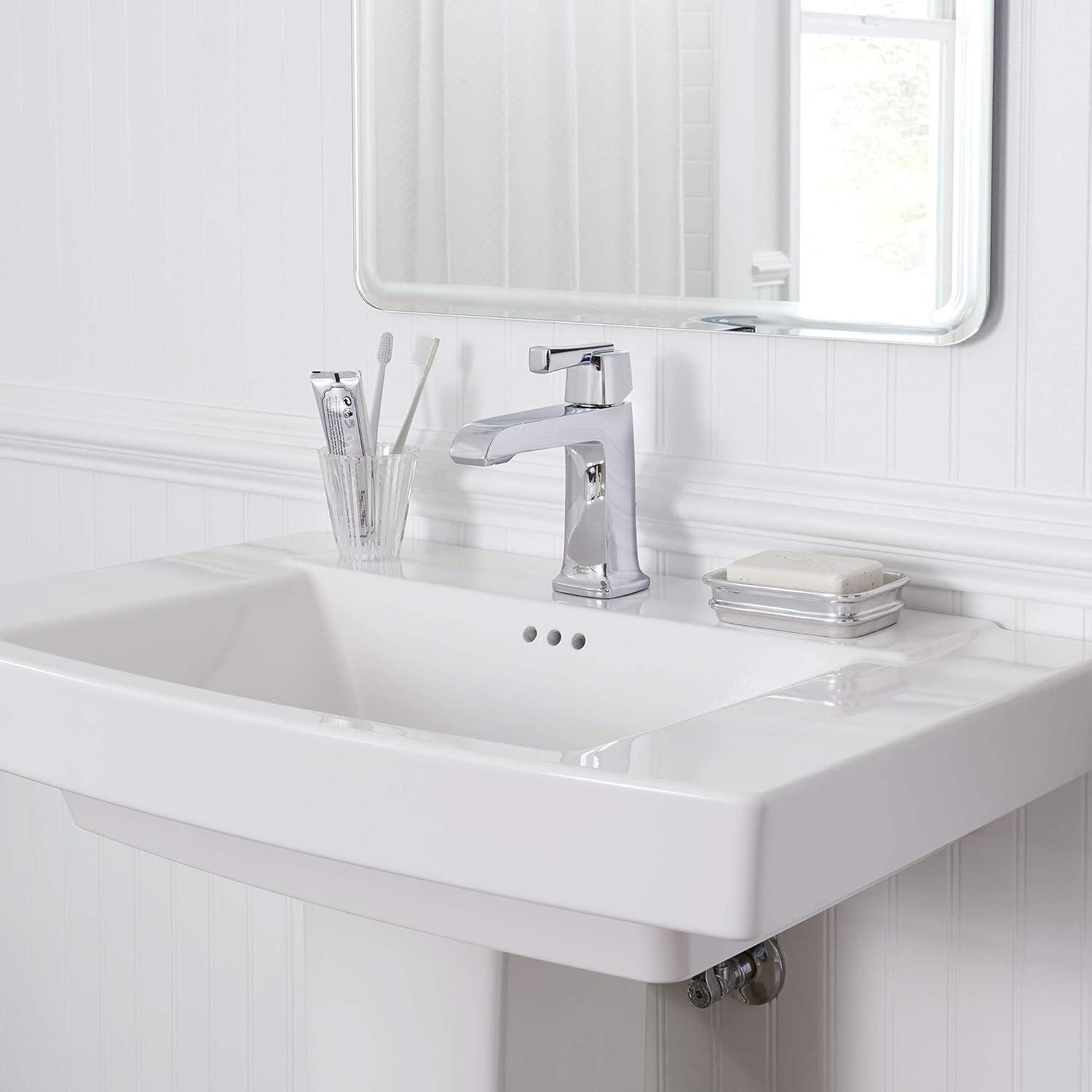 Townsend Single-Hole Bathroom Faucet with Drain Assembly