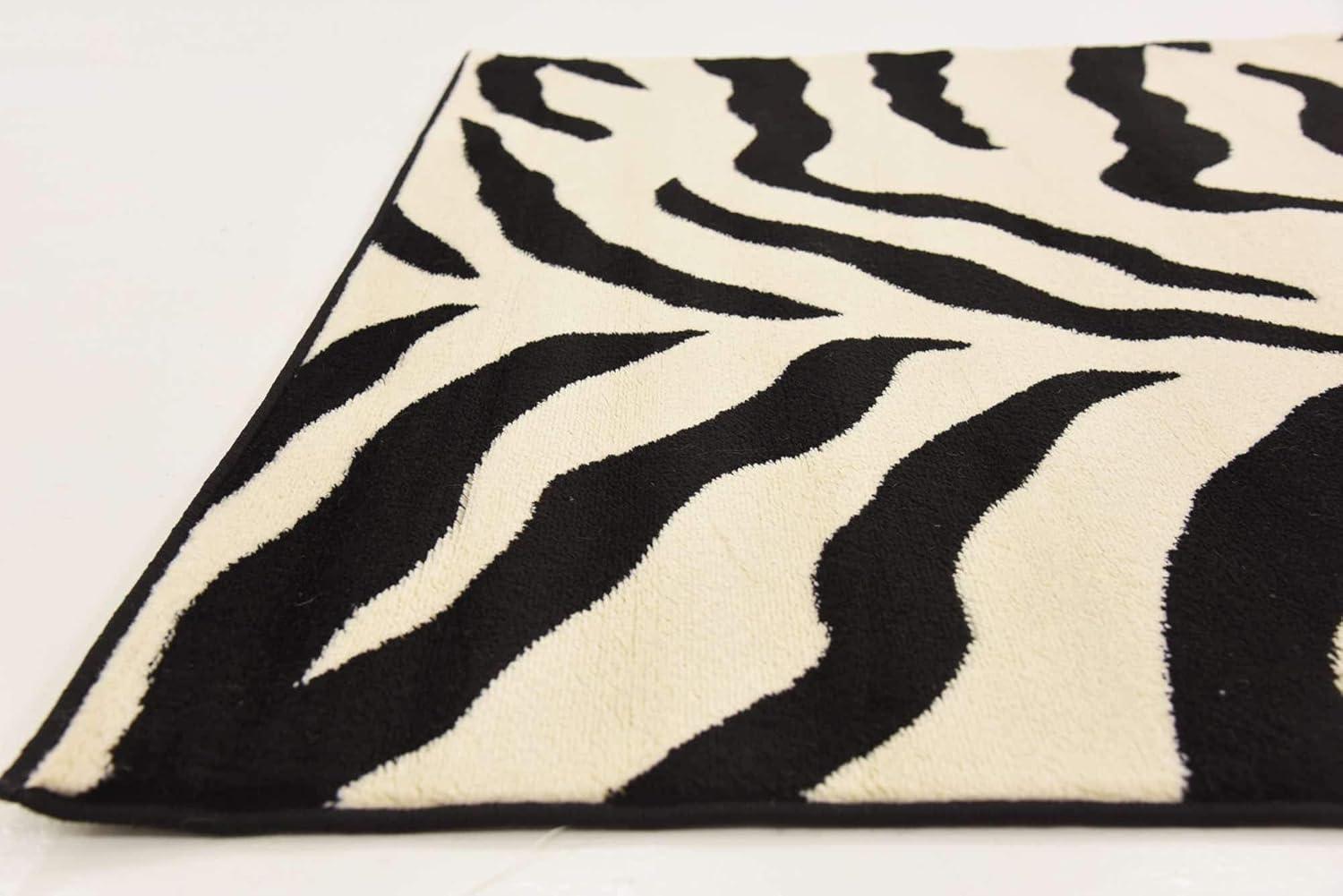 Unique Loom Wildlife Collection Area Rug - Zebra (5' 3" x 8' Rectangle Ivory/Black)