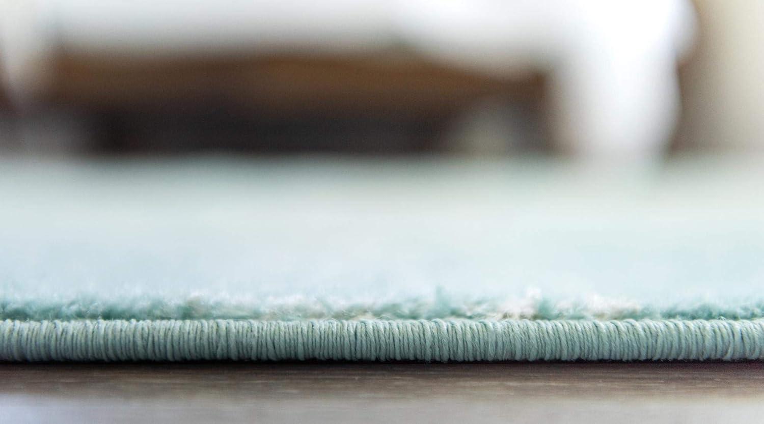Unique Loom 5' 3 x 5' 3 Square Aqua Richmond Medallion Area Rug