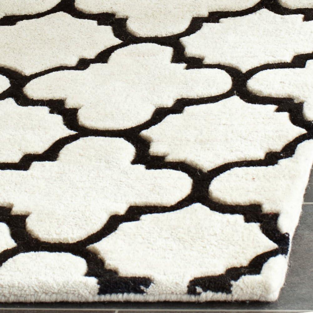 SAFAVIEH Chatham Jacob Geometric Wool Runner Rug, Ivory/Black, 2'3" x 9'
