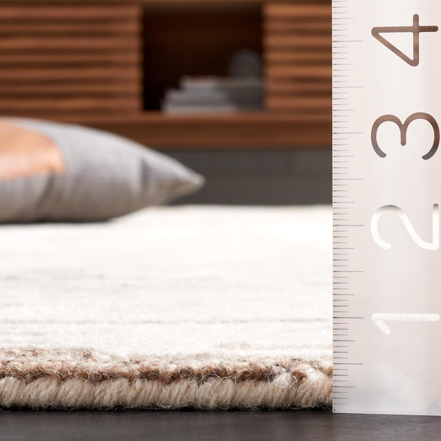 Ebony EBN501 Hand Tufted Area Rug - Ivory/Grey - 4'x6' - Safavieh.