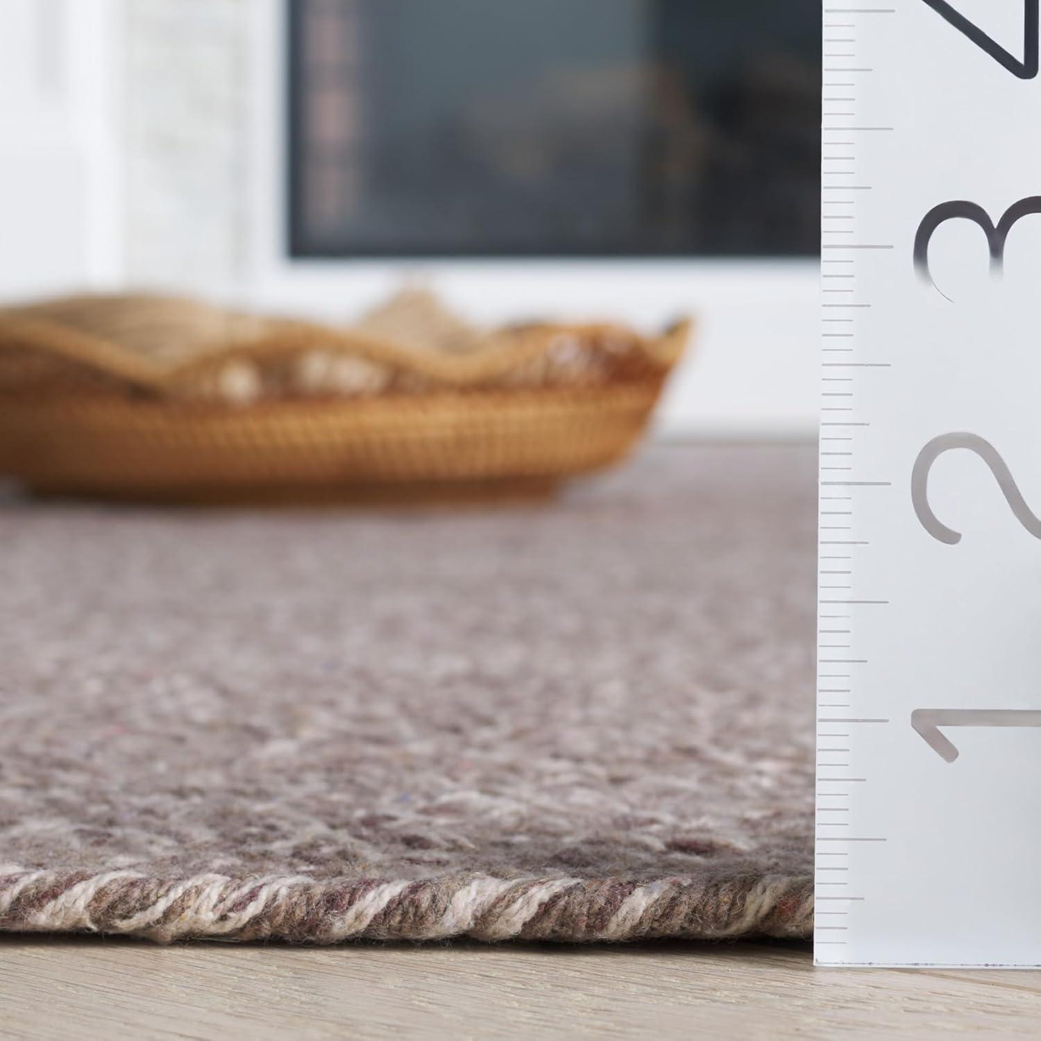 Braided BRD256 Hand Woven Indoor Area Rug - Ivory/Beige - 4'x6' Oval - Safavieh