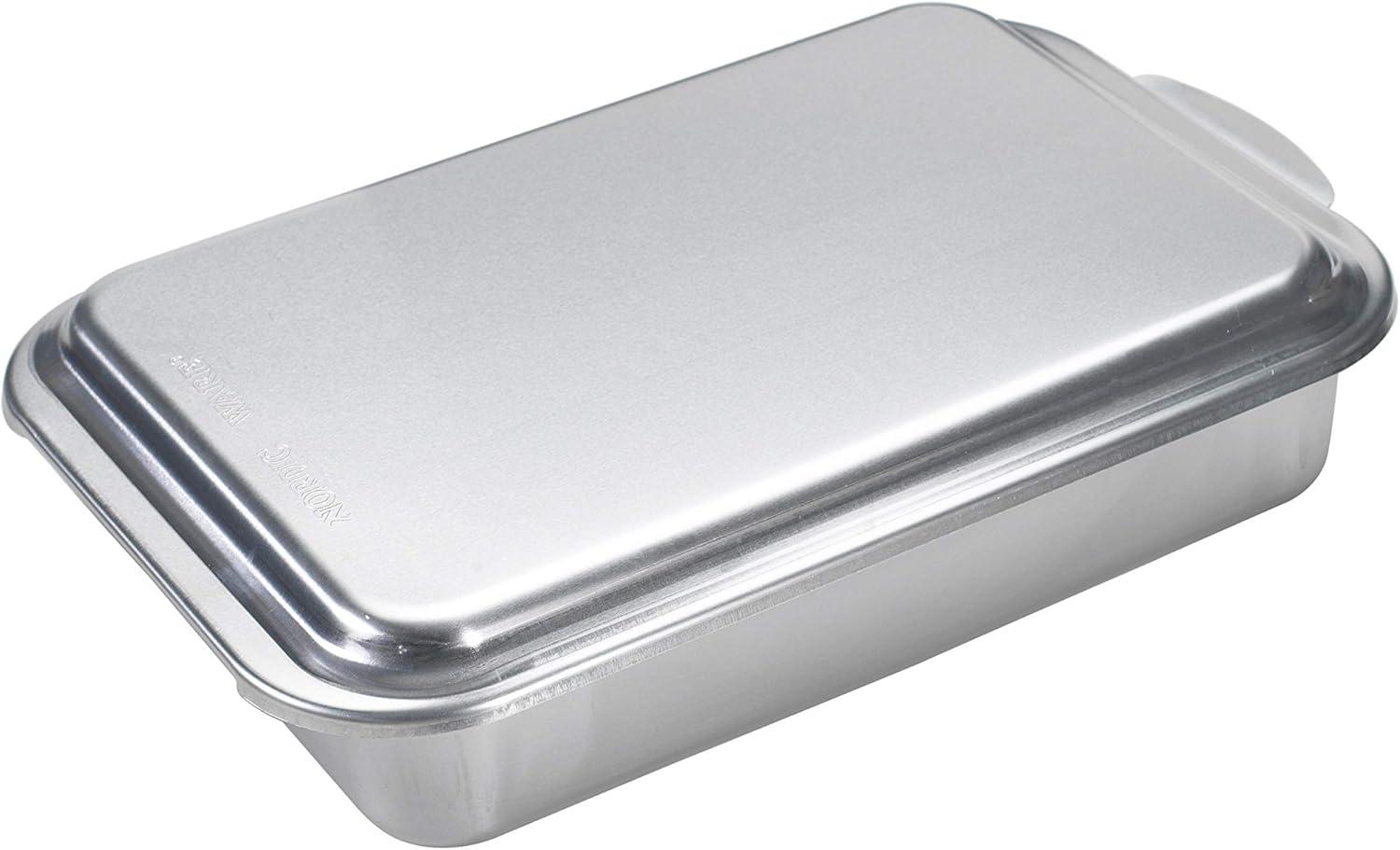 Silver Aluminum Rectangular Non-Stick Covered Cake Pan