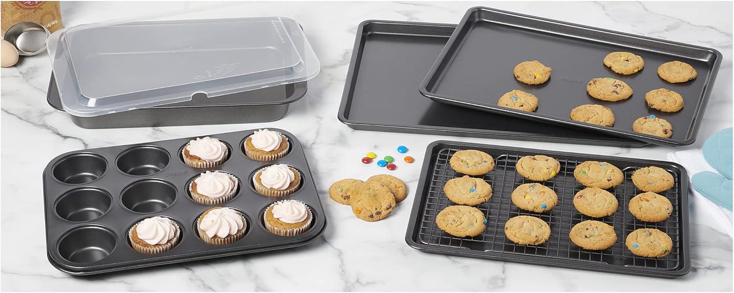 Simply Sweet 7-Piece Nonstick Carbon Steel Bakeware Set