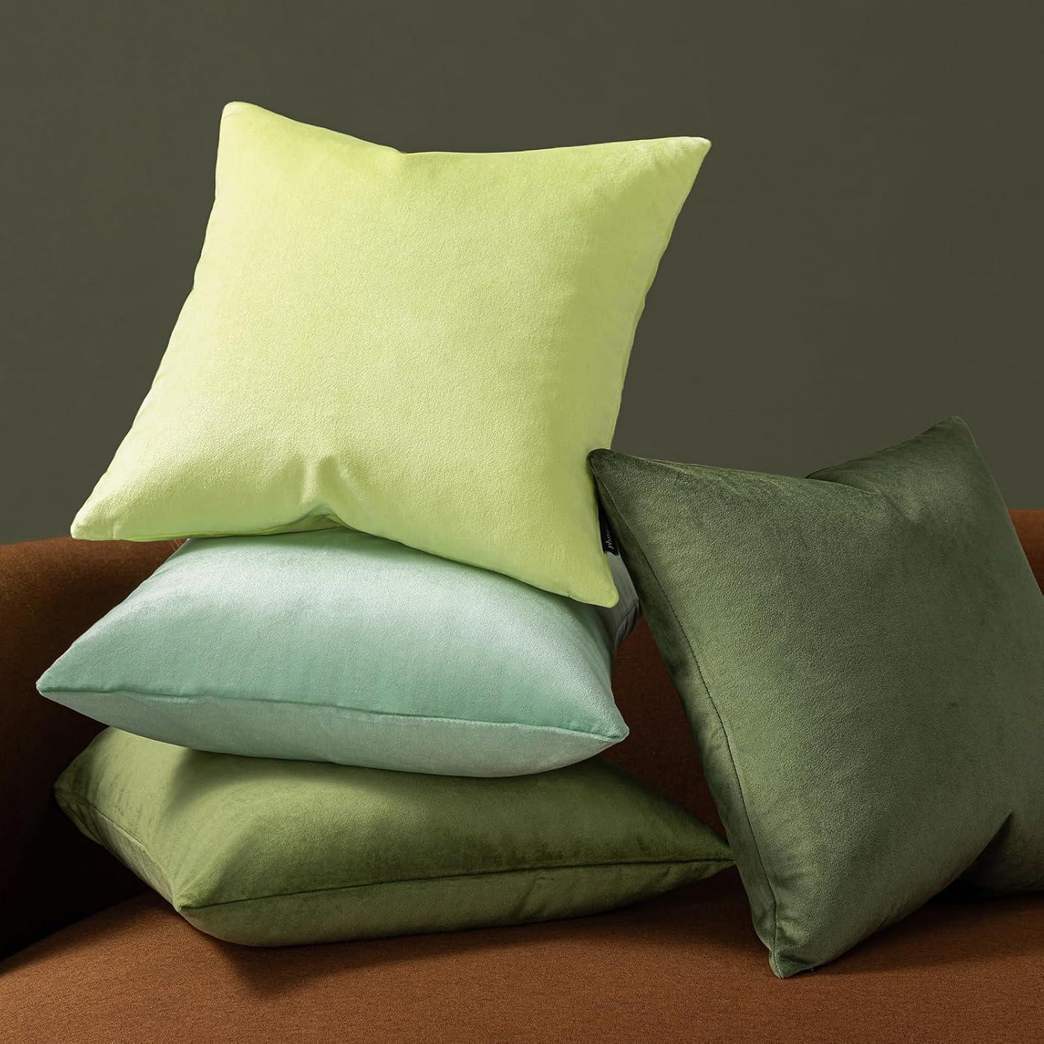 Phantoscope 18" x 18" Modern Green Polyester Throw Pillow , ( 2 Count)