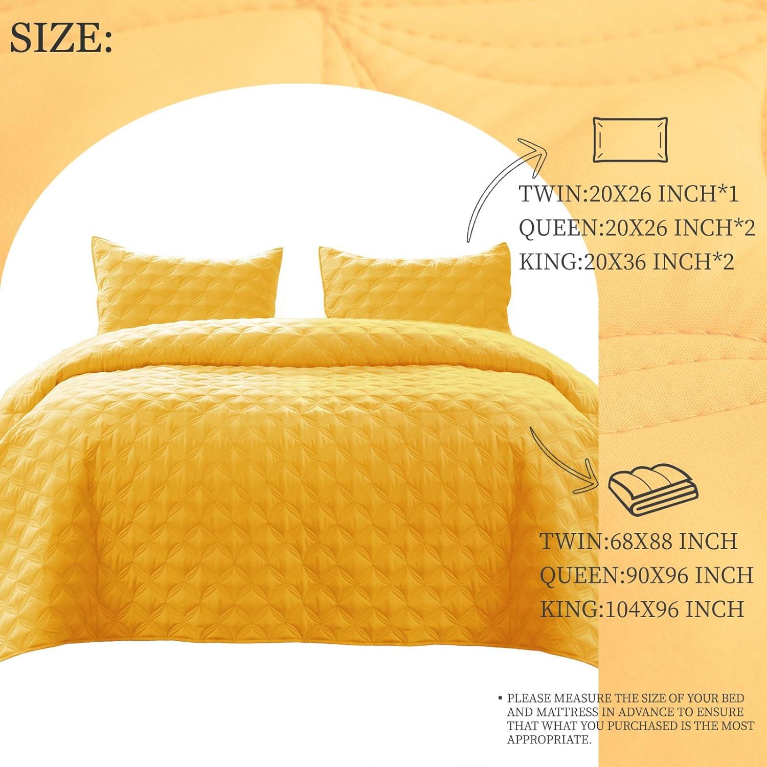 Exclusivo Mezcla Bed Quilt Set Queen Size for All Seasons, Stitched Pattern Quilted Bedspread/ Bedding Set/ Coverlet with 2 Pillow shams, Lightweight and Soft, Yellow
