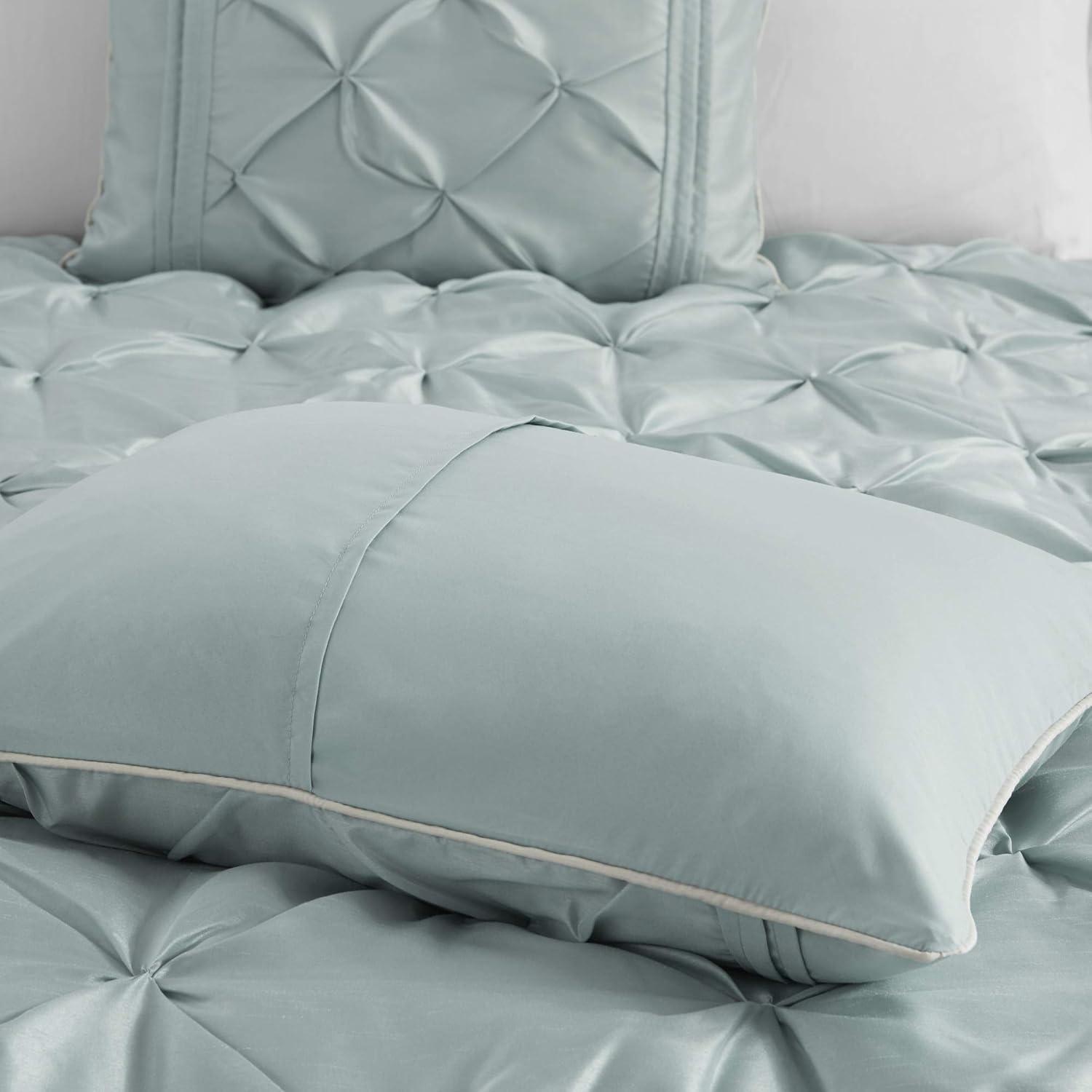 Madison Park Laurel 7 Piece Tufted Comforter Set