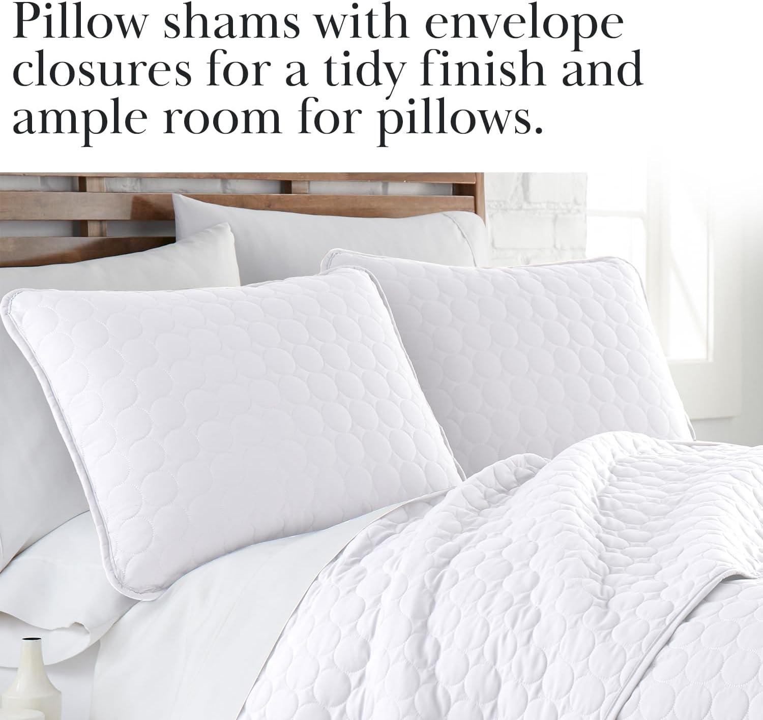 Southshore Fine Living, Inc. White Quilts Queen Size Set, Lightweight Summer Bedspread with 2 Quilted Pillow Shams, Cozy, Soft Circle-Stitch Design, Queen Size/Full Size, White