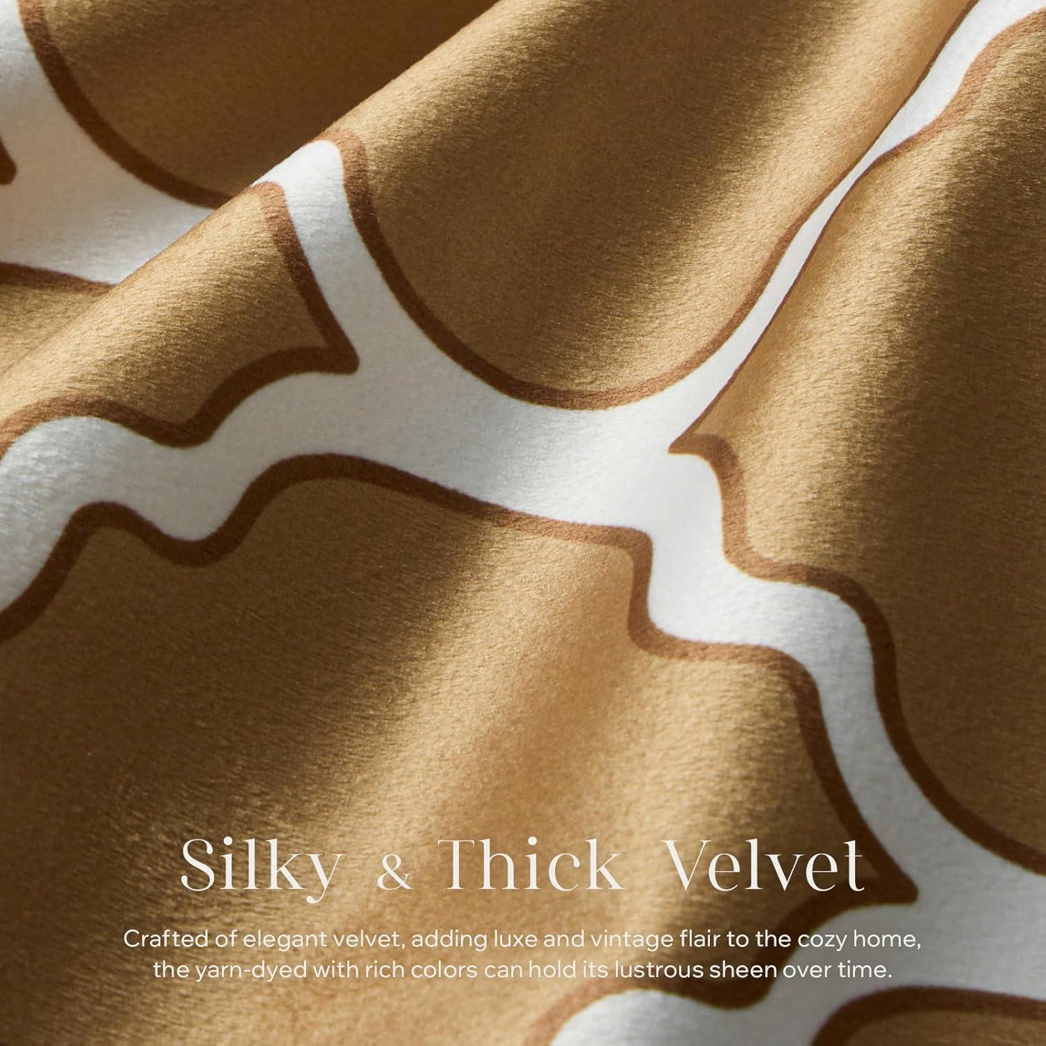 Phantoscope Reversible Pillow Cover