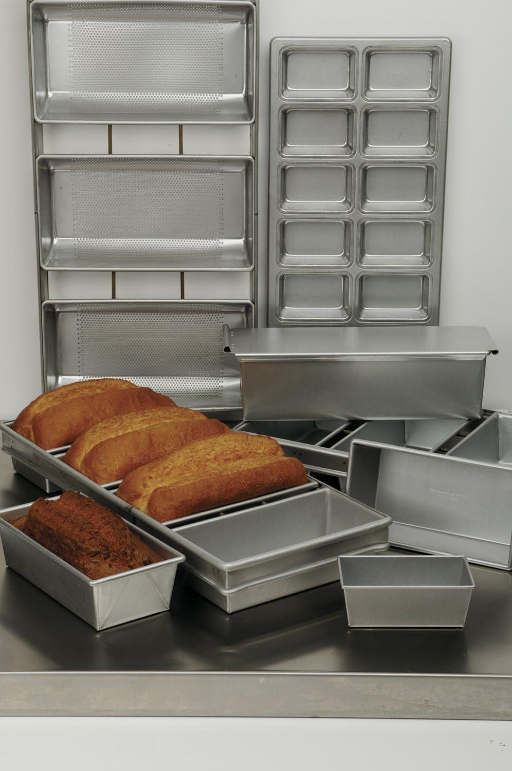 Focus Foodservice Commercial Bakeware 9 by 4-1/2-Inch Loaf Pan, 1-Pound