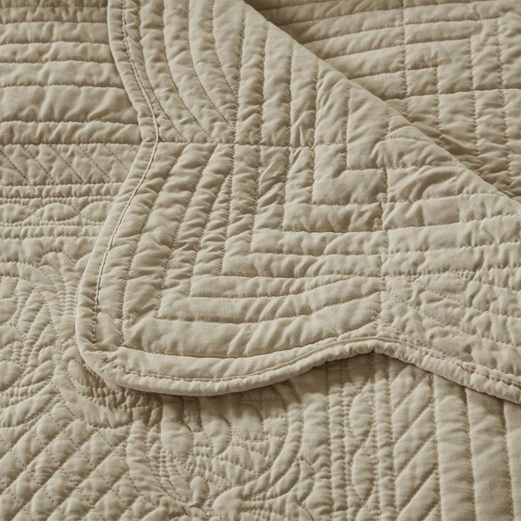 Madison Park Journey Oversized Quilted Throw with Scalloped Edges