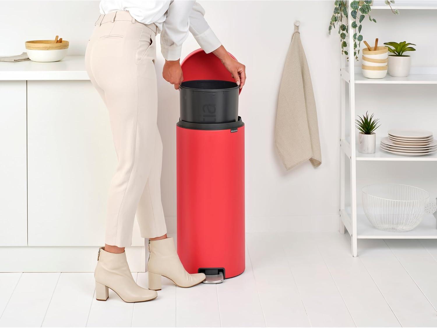 Brabantia NewIcon Step On Trash Can, 8 Gallon (30 Liter)