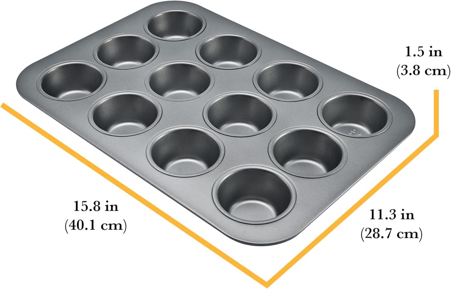 Chicago Metallic Chicago Metallic Commercial II Non-Stick 12-Cup Muffin Pan