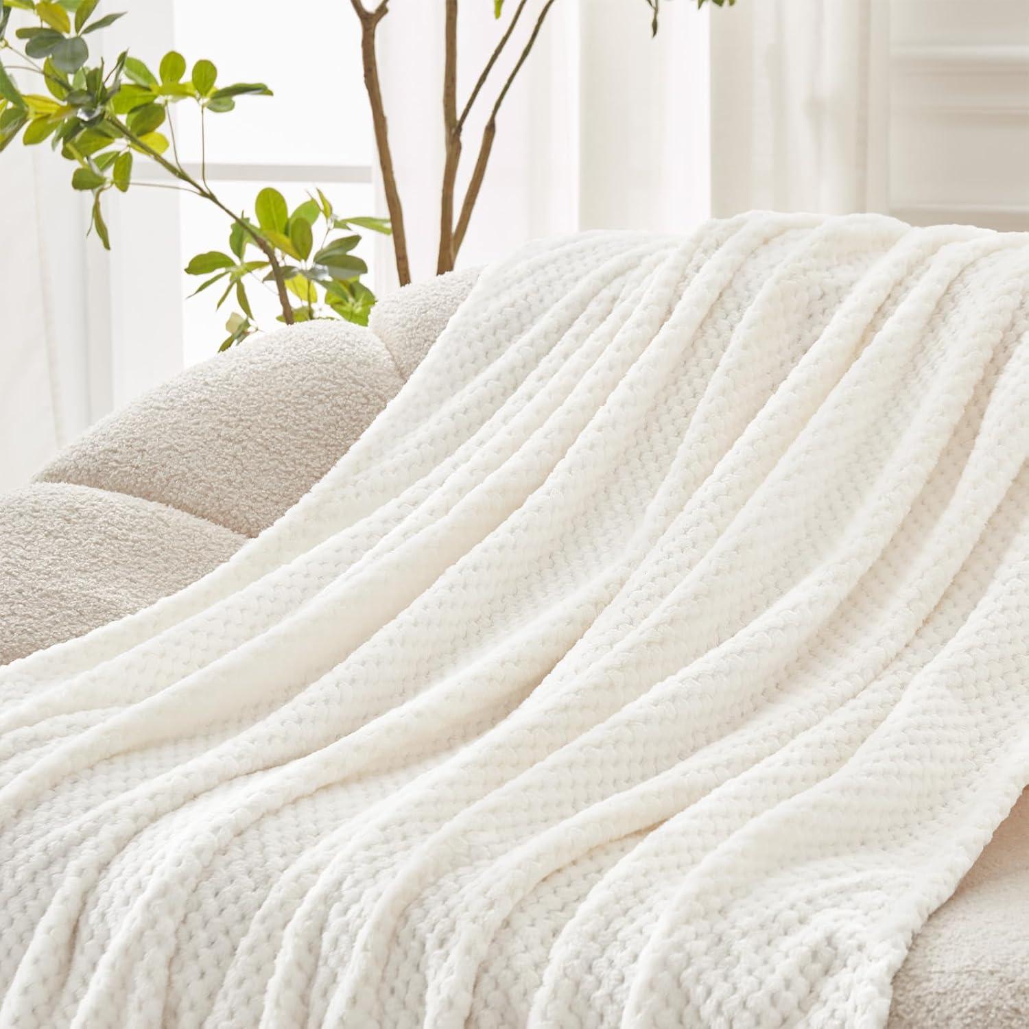 Exclusivo Mezcla Waffle Textured Extra Large Fleece Blanket, Super Soft and Warm Throw Blanket for Couch, Sofa and Bed (Off White, 50"x70")-Cozy, Fuzzy and Lightweight