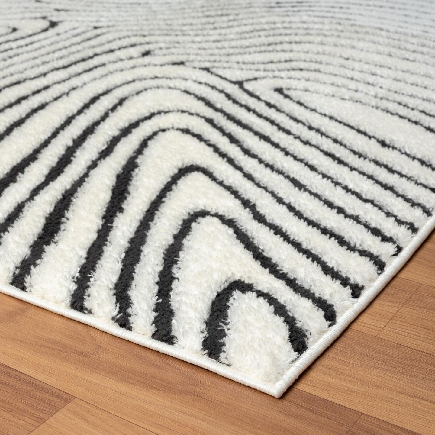 Luxe Weavers Floral Palm Leaf Cream 5x7 Area Rug