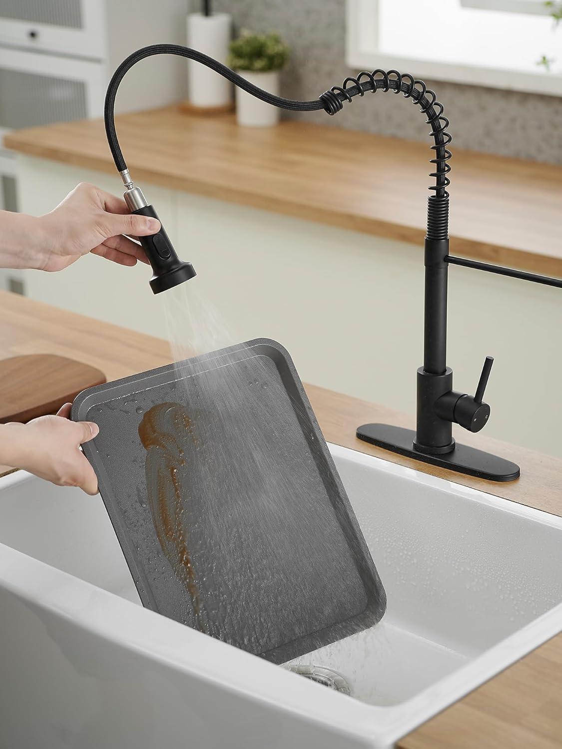 Matte Black Pull-Down Kitchen Faucet with 3-Mode Spray