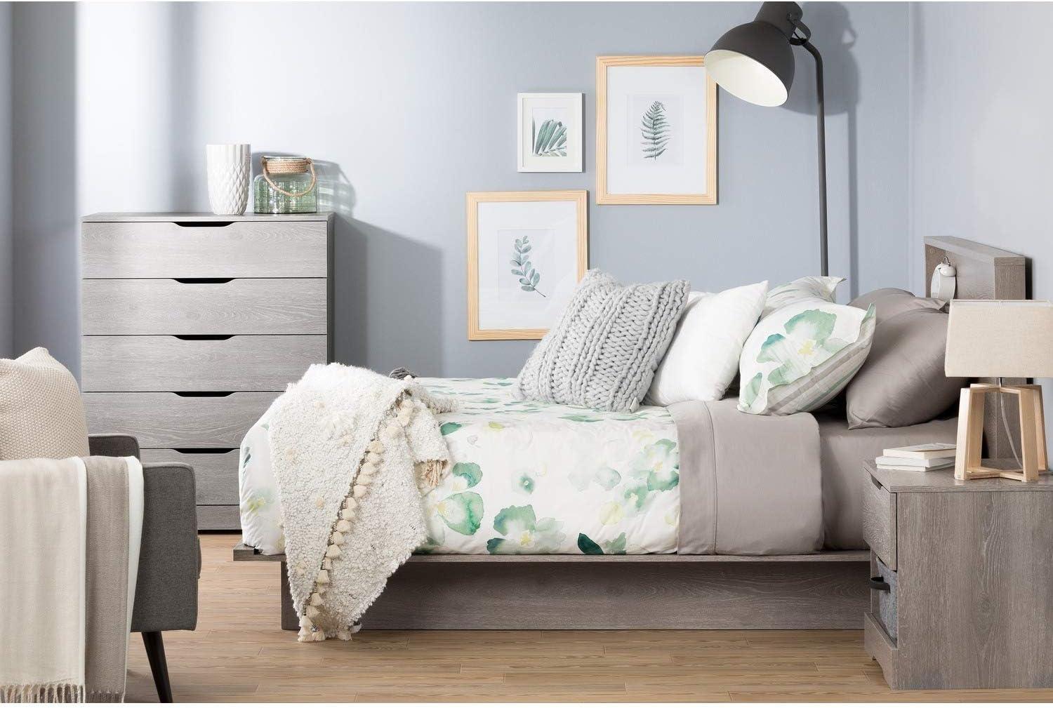 Holland 33'' W 5 - Drawer Dresser