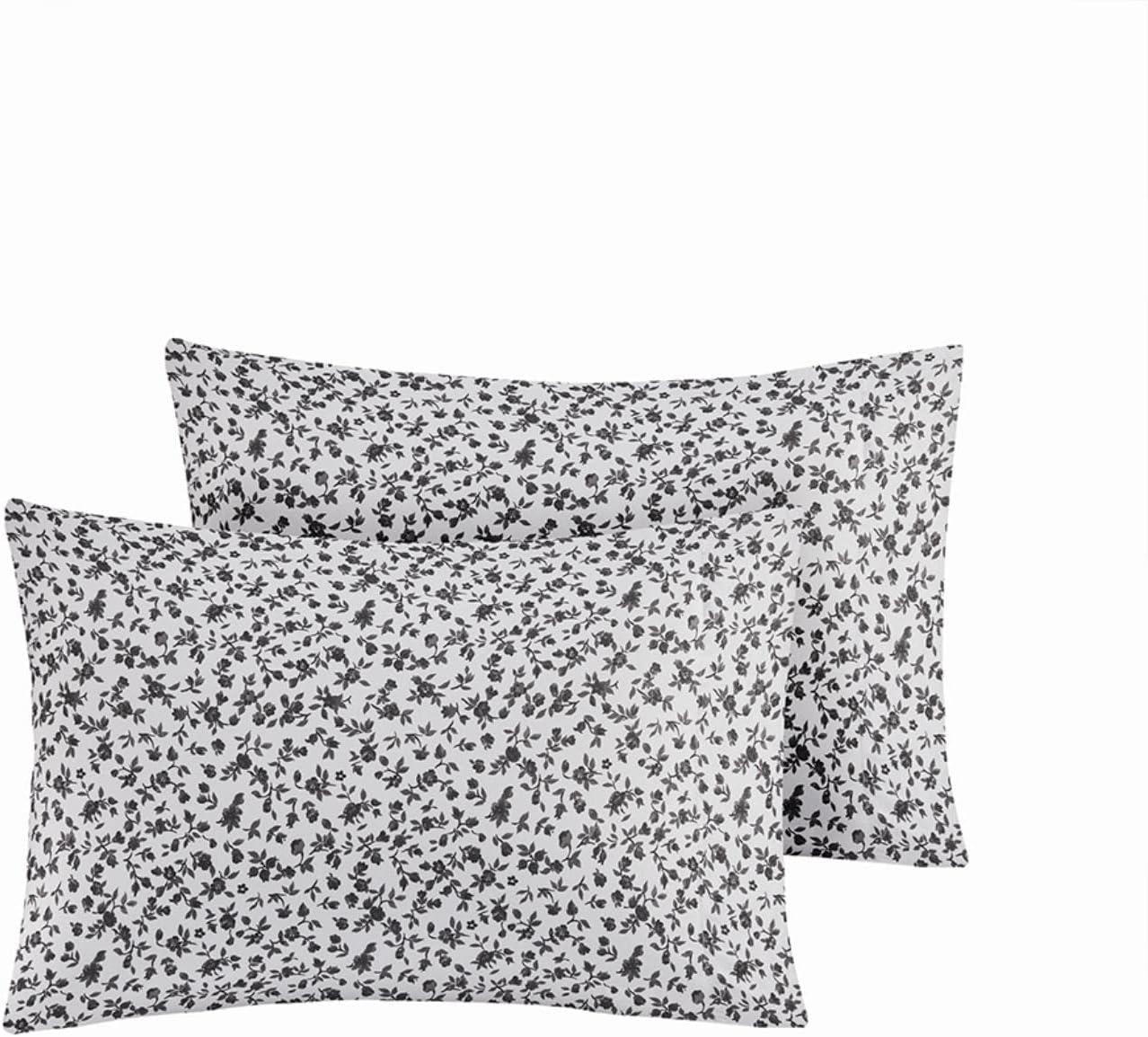 Madison Park Signature Harmony Oversized Reversible Matelasse Quilt Set with Throw Pillow