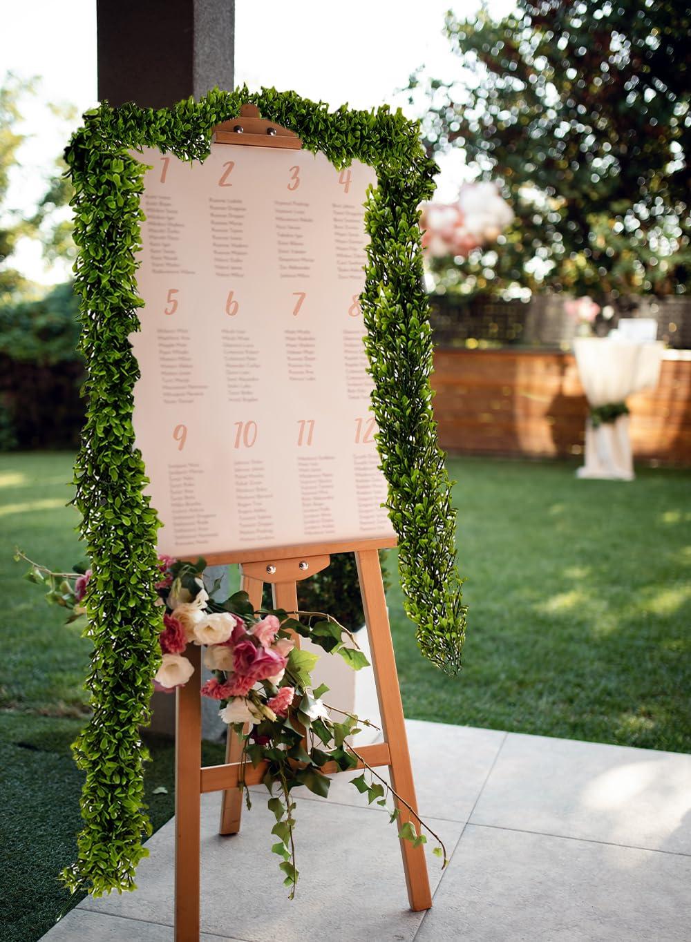 Serene Spaces Living Artificial Green Boxwood Garland - Ideal for Decorating Windows at Parties or Events, Measures 5.5 Feet Long