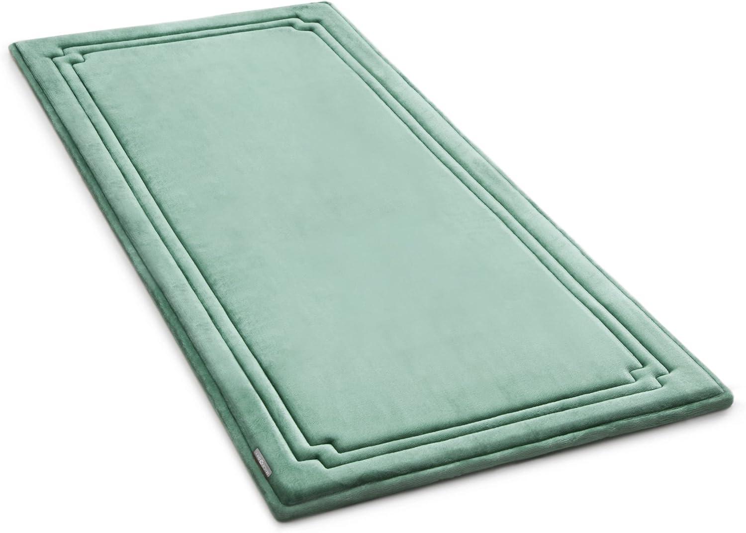 MICRODRY SoftLux Racetrack Twist Memory Foam Bath Mat with Skid Resistant Base