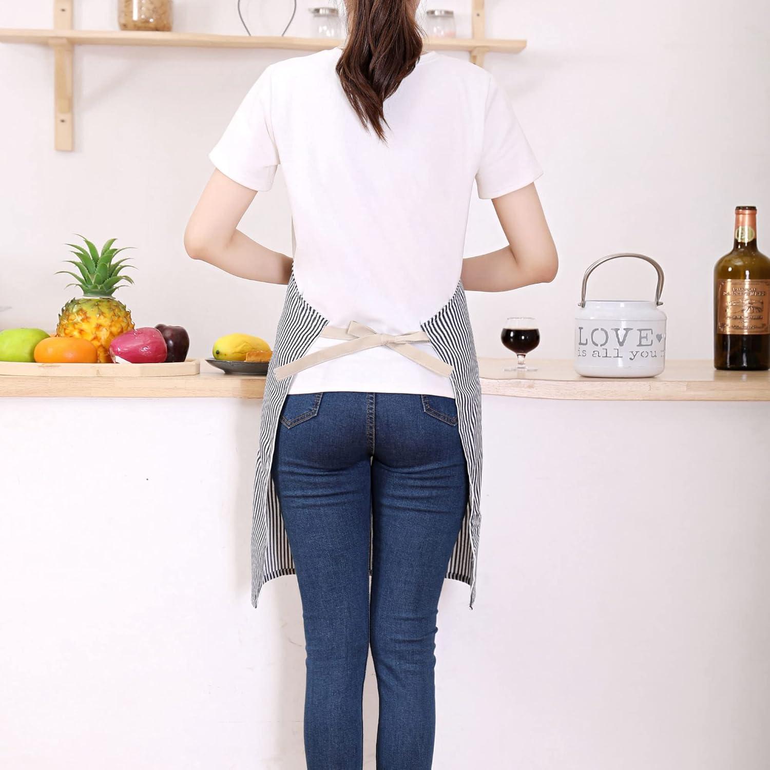 Tosewever 2 Pieces Kitchen Cooking Aprons, Cotton Polyester Blend Adjustable Bib Aprons with 2 Pockets for Women Men Chef Chef (Navy/Black Stripes, 2)