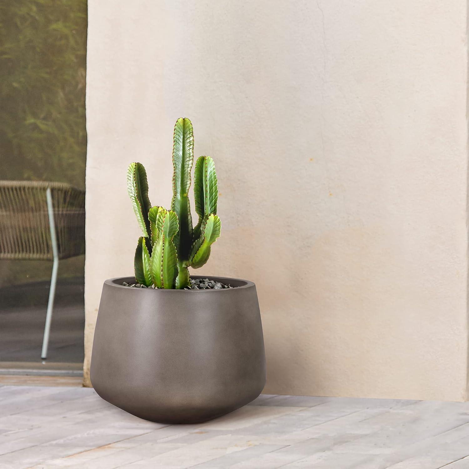 Amethyst 14" Lightweight Concrete Planter for Indoors & Outdoors in Gray