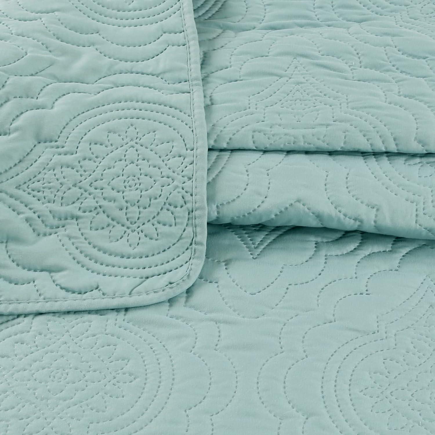 Marina Decoration Marina Decoration Modern & Contemporary Polyester Quilt Set
