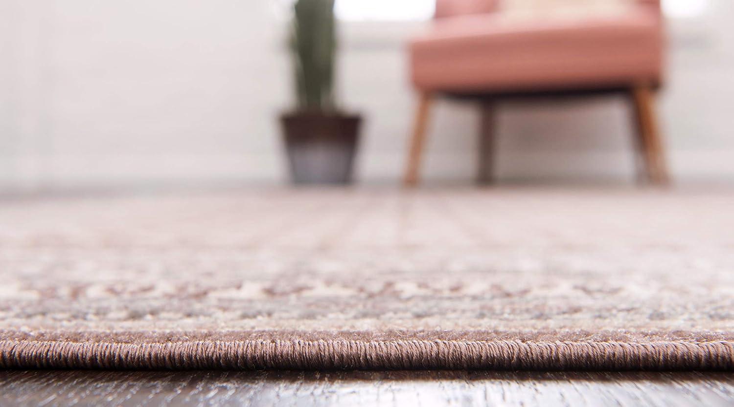 Williamsburg Allover Brown 4' 0 x 6' 0 Area Rug