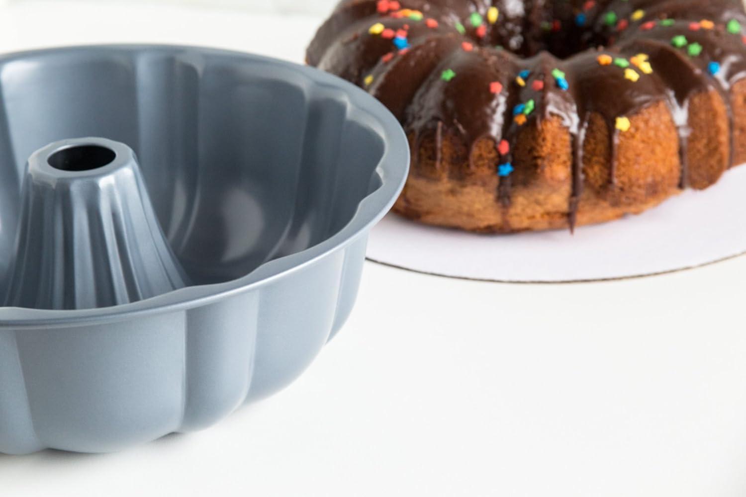 Gray Non-Stick Carbon Steel Fluted Bundt Pan