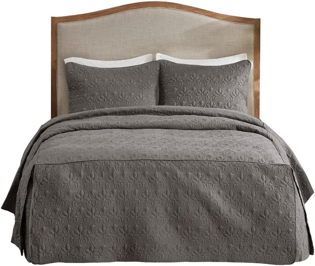 Quebec 3 Piece Split Corner Pleated Quilted Bedspread