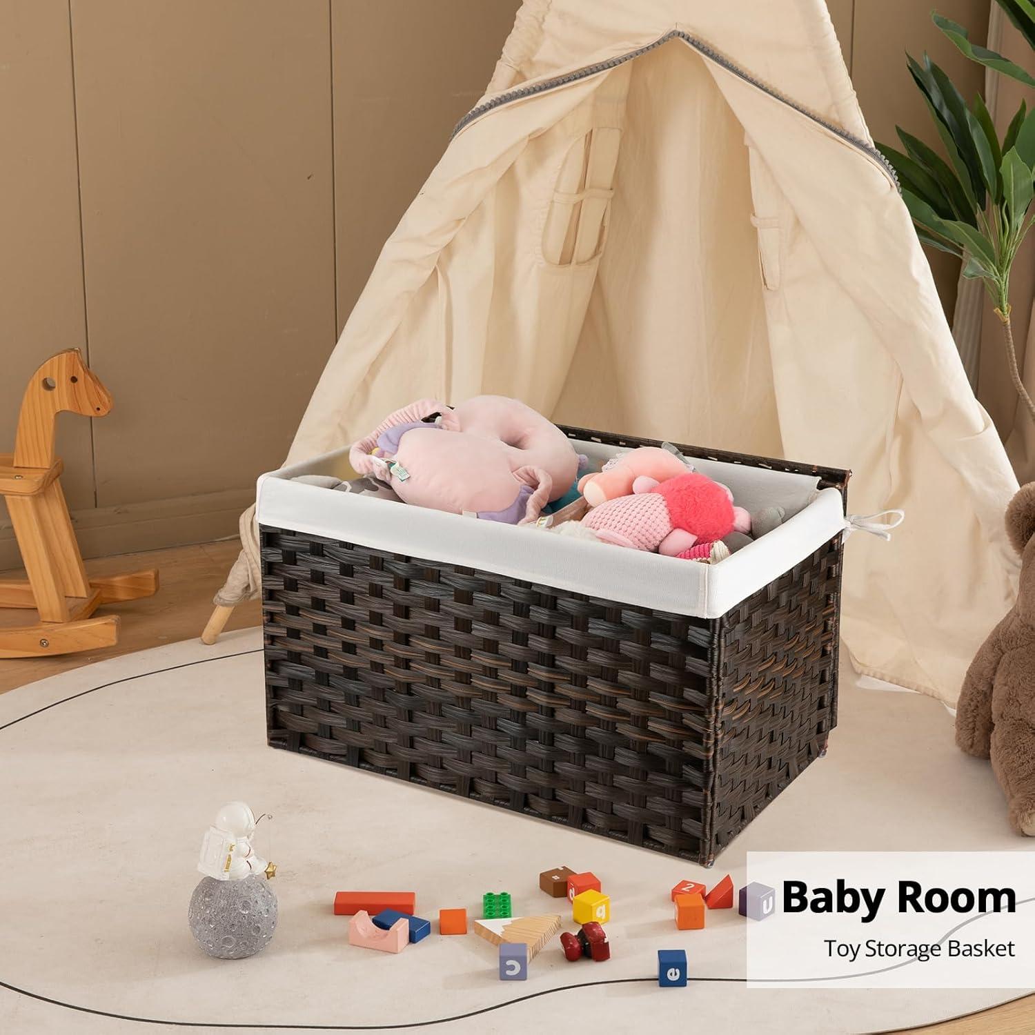 SONGMICS Storage Basket with Lid, 27.7 Gallon (105L) Storage Bin, Woven Blanket Storage Basket with Handles, Foldable, Removable Liner Brown