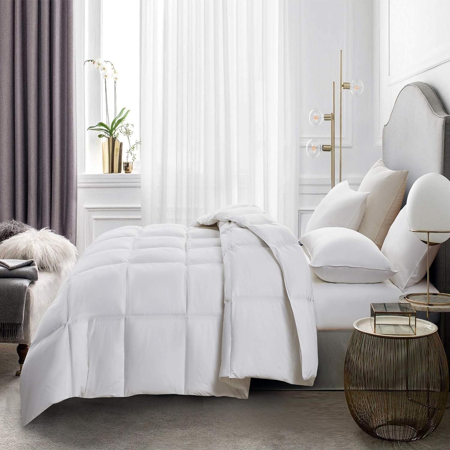 Serta Serta Super Soft 233 Thread Count White Goose Feather And Down Fiber Comforter By Serta All Season Full / Queen