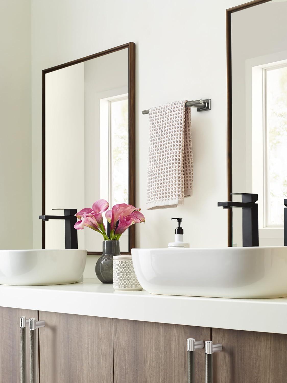 Bronx Towel Bar