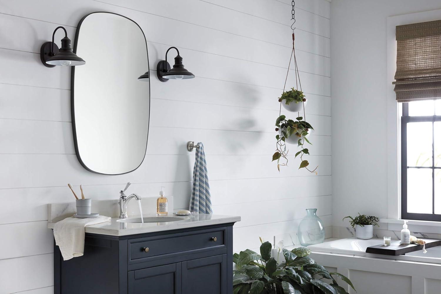 Elmhurst Single-Hole Single-handle Bathroom Faucet with Drain Assembly