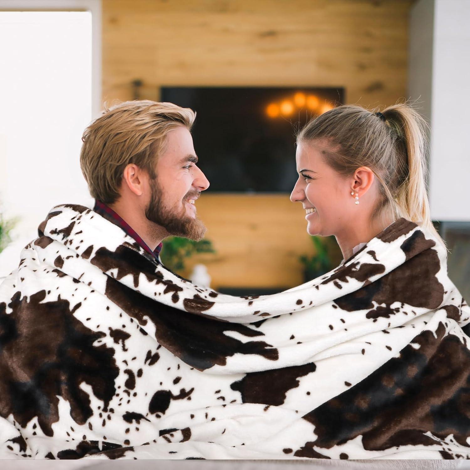 Black and White Cow Print Fleece Throw Blanket