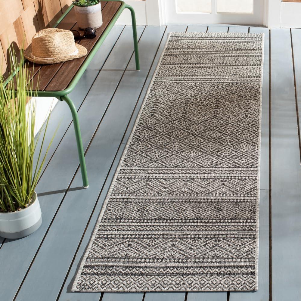 Courtyard CY8168 Power Loomed Indoor/Outdoor Area Rug  - Safavieh