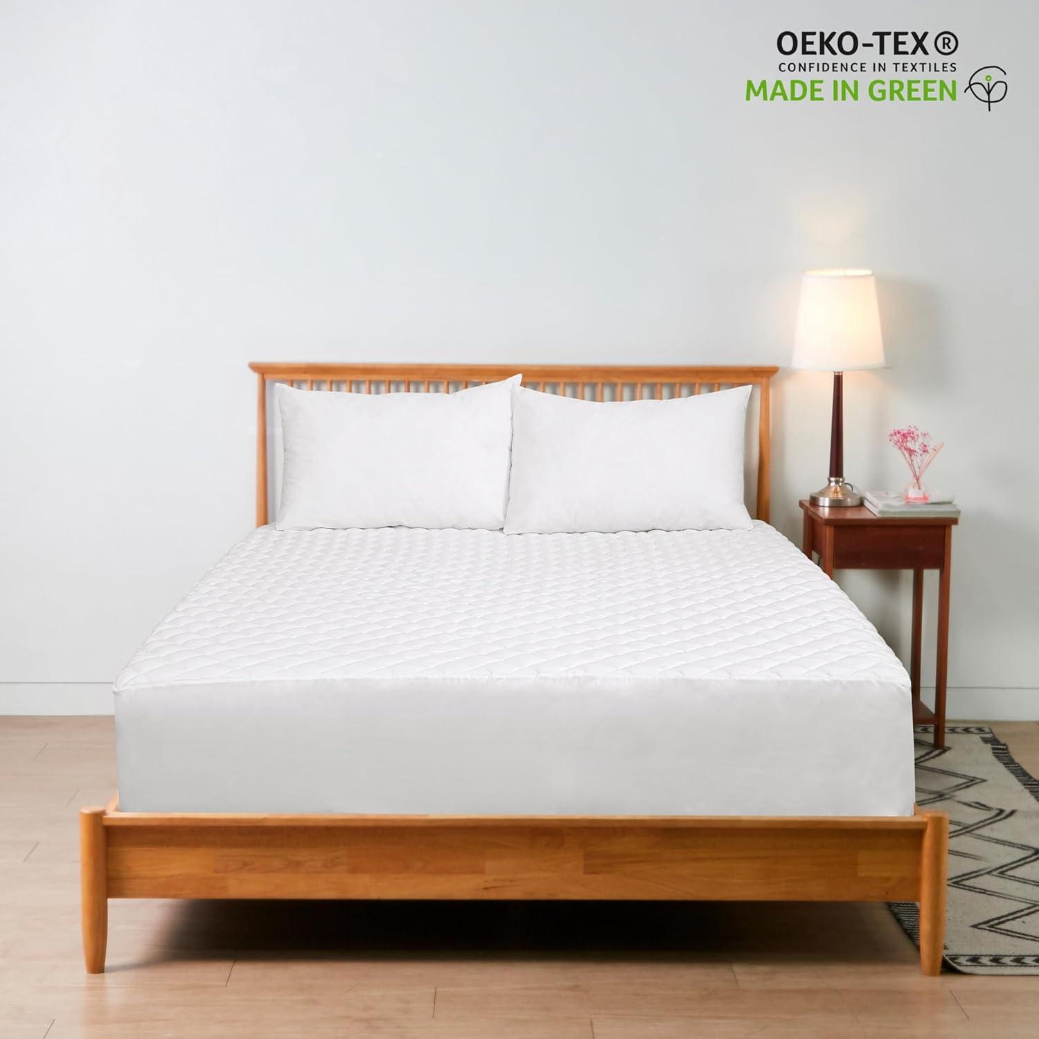 Mattress Pad - Soft and Hypoallergenic  - Thick and Odorless Polyester Filling - 152 Thread Count