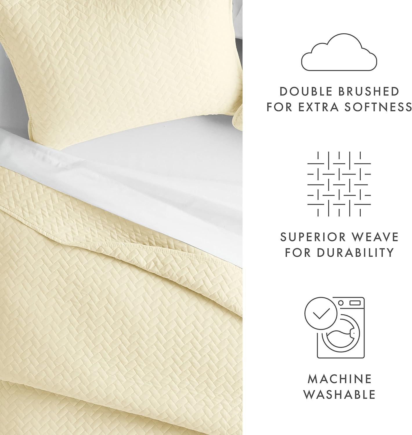 Linen Market Quilt Coverlet Set All Season Microfiber Contemporary Ultra Soft Bedding in Herringbone Stitch - Full/Queen Herringbone Stitch Yellow