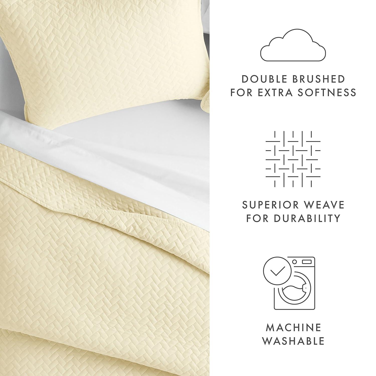 Linen Market Quilt Coverlet Set All Season Microfiber Contemporary Ultra Soft Bedding in Herringbone Stitch - Full/Queen Herringbone Stitch Yellow