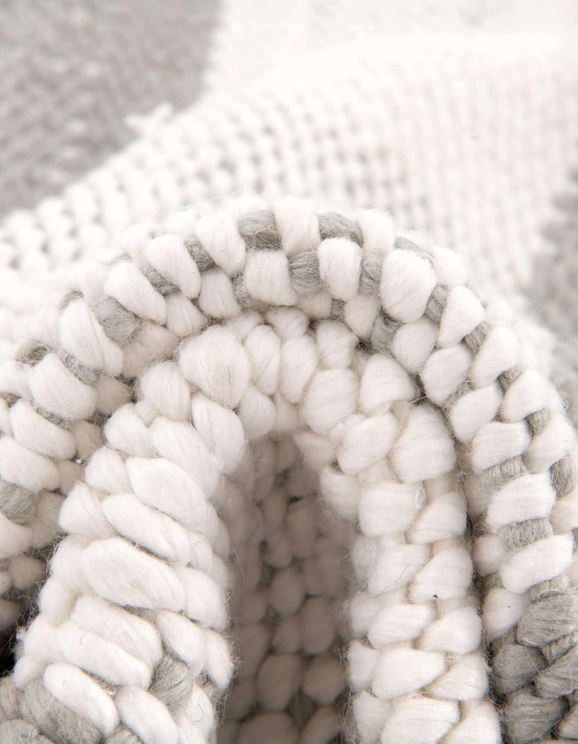 Mary-Jean Plaid Indoor / Outdoor Rug