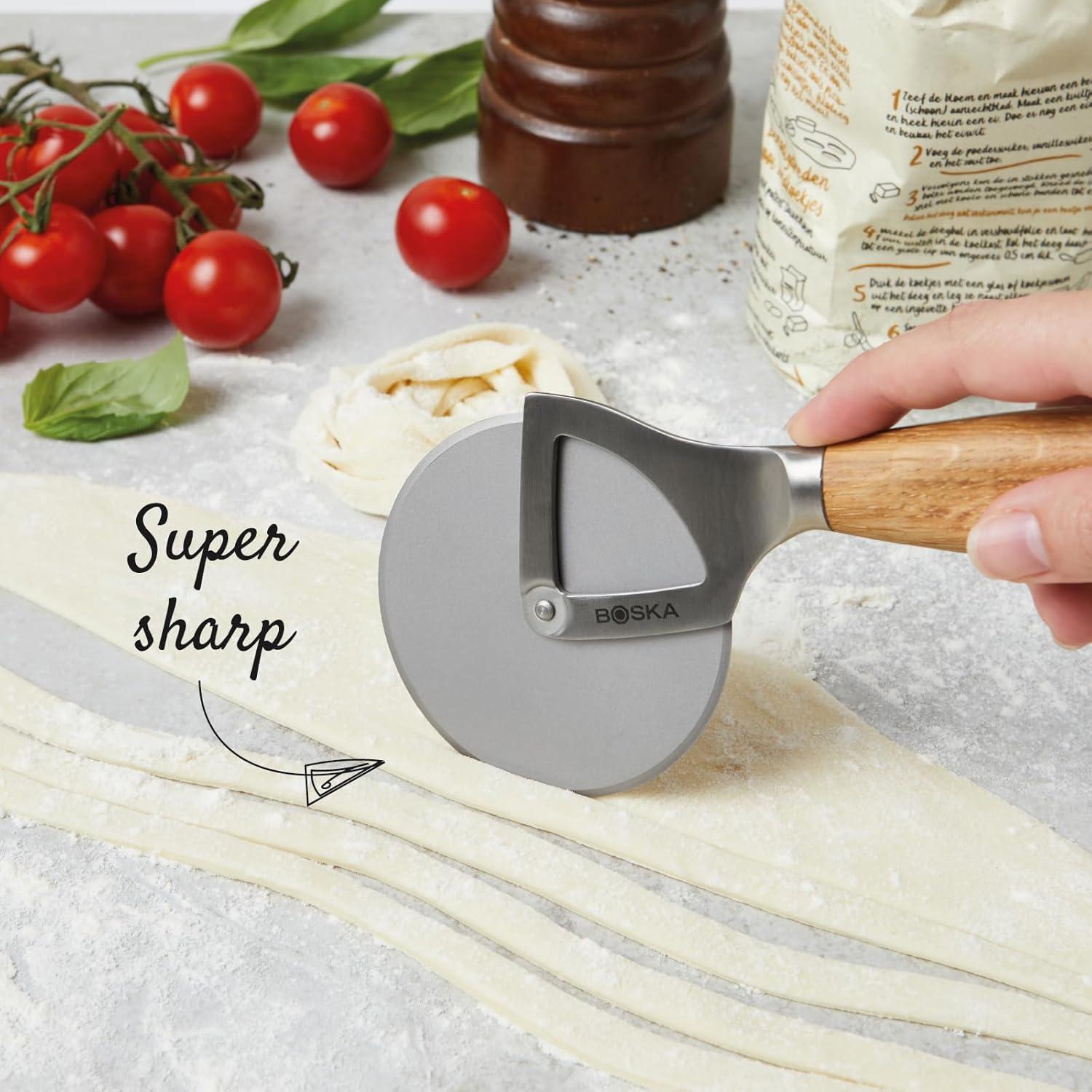 Boska Stainless Steel Pizza Cutter - Oslo Multifunctional Pizza Wheel Cutter - Handheld Food Slicer - Silver Non-Stick Adjustable Roller - Dishwasher Safe - For Kitchen Cooking